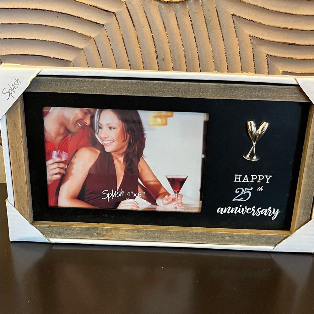 🛍️3/$30 Or 2/$20 🛍️ NIB 25th ANNIVERSARY Wood Photo Frame with Champagne Glasses